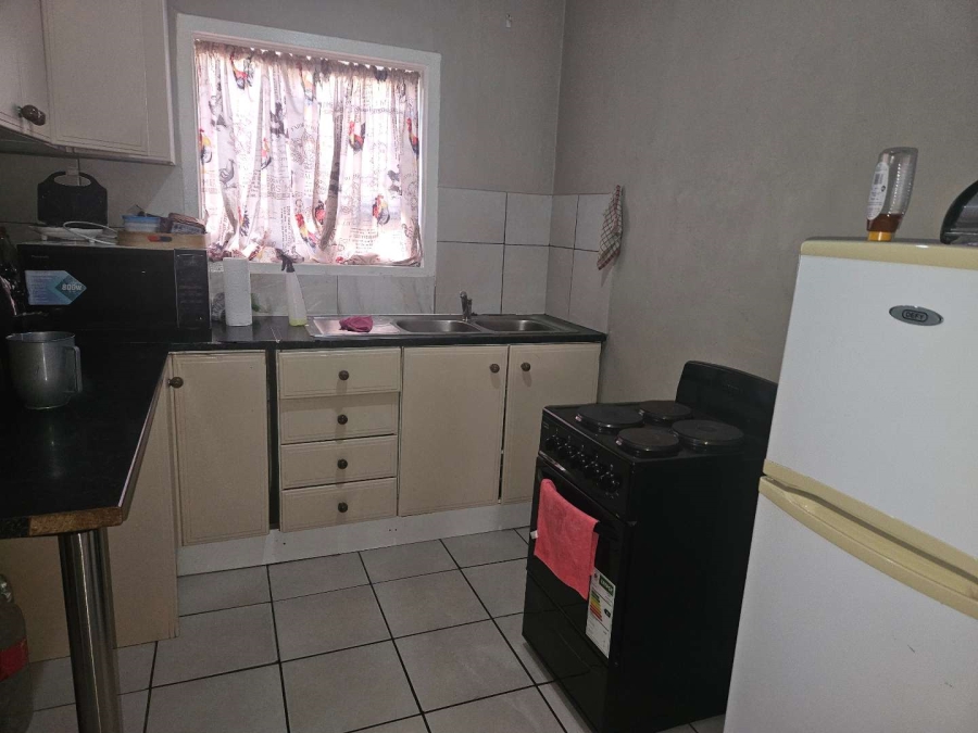 2 Bedroom Property for Sale in Floors Northern Cape